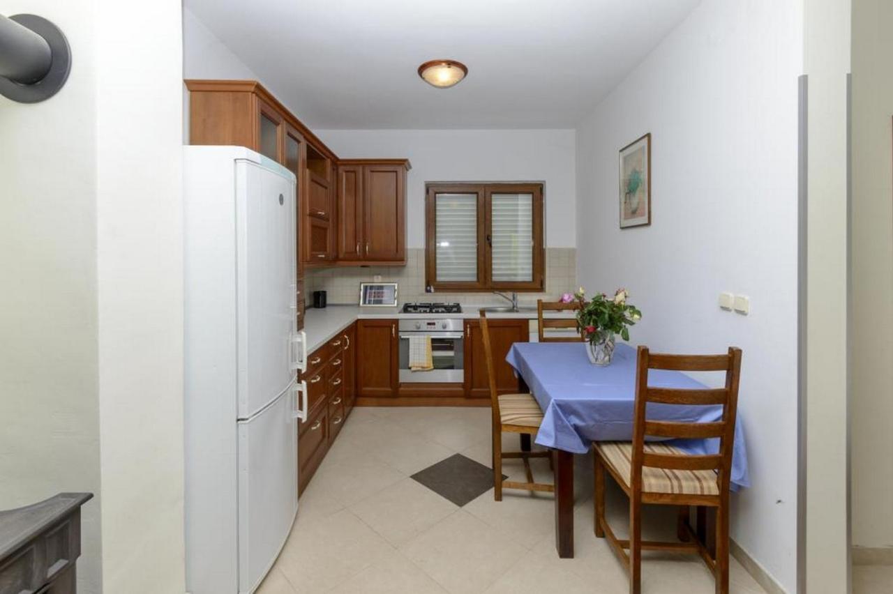 Apartment Petar Vitaljina Exterior photo