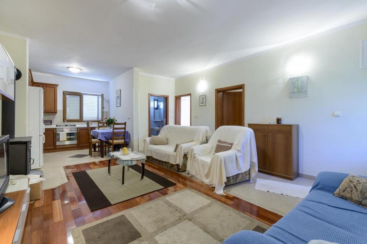 Apartment Petar Vitaljina Exterior photo